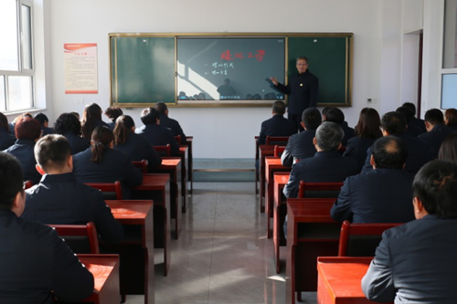 教室(图1)